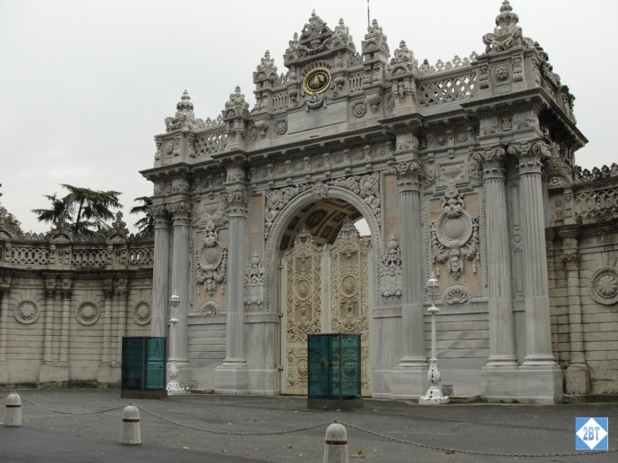 Dolmabahçe Palace gate from the street