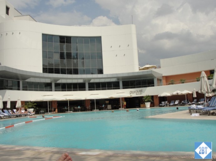 Swissotel Outdoor Pool