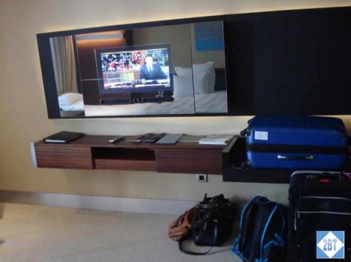 Swissotel TV and Counter