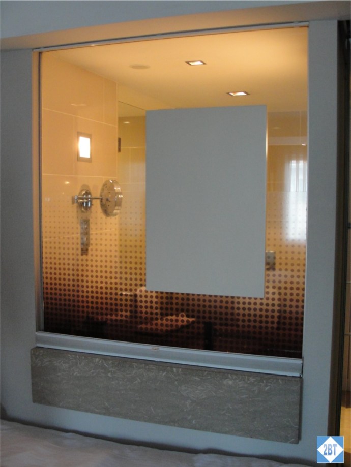 Radisson Blu Istanbul Twin Room Bathroom Window