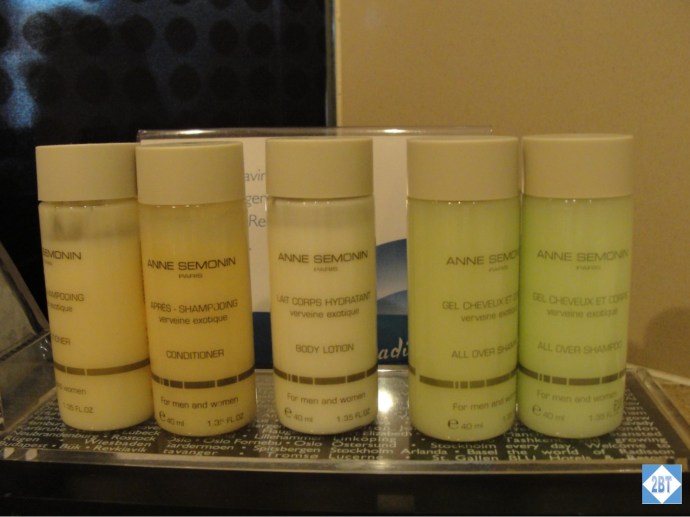 Radisson Blu Istanbul Twin Room Toiletries
