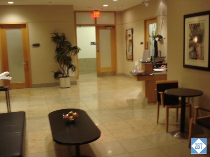 Qantas Lounge DFW Entry Area