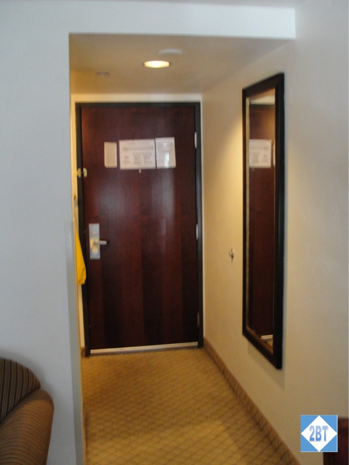 hi-vail-room-entry