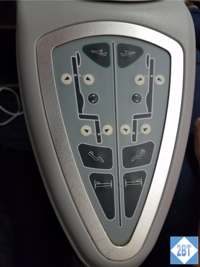 ua-972-seat-controls