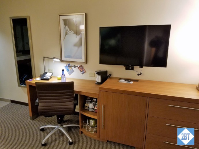 Hyatt Place DFW Desk